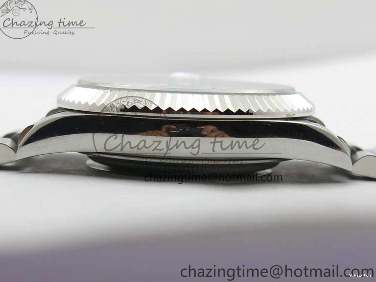 on SS SS Dial Day-Date Dial Green 904 New Markers Bracelet A2836 228239 Version BP 40mm President Stick 0313